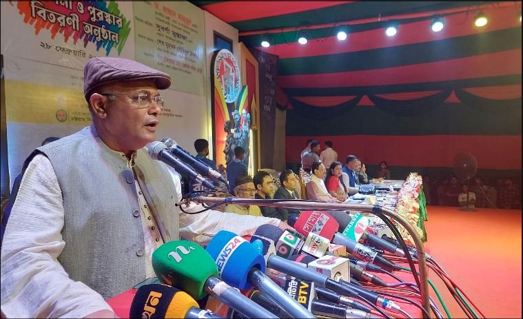 চট্টগ্রামে বইমেলার সমাপনী অনুষ্ঠানে তথ্য ও সম্প্রচারমন্ত্রী হাছান মাহমুদছবি: সংগৃহীত