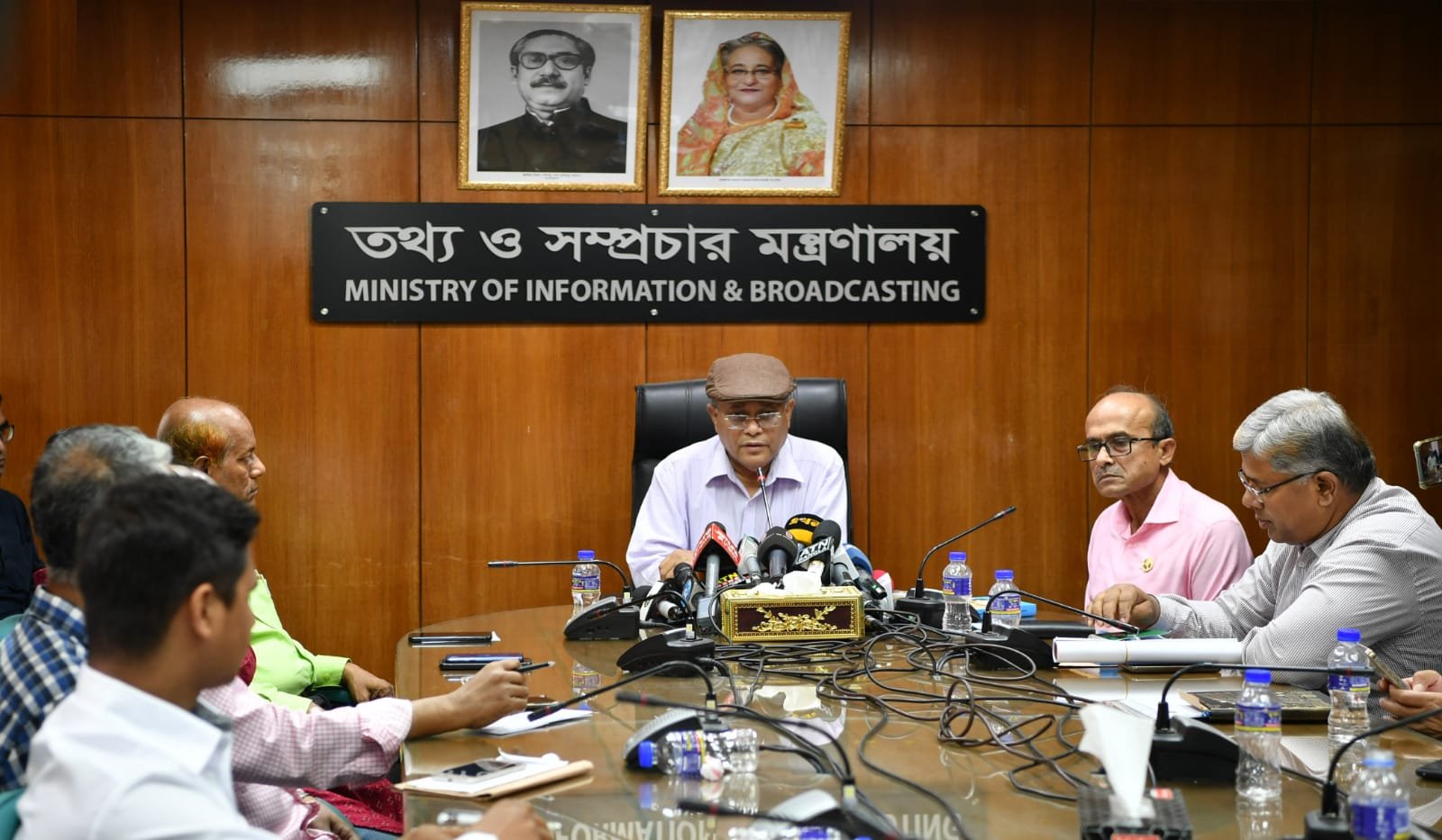 বিএনপির মধ্যেই সংকট, দেশে কোনো রাজনৈতিক সংকট নেই: তথ্যমন্ত্রী