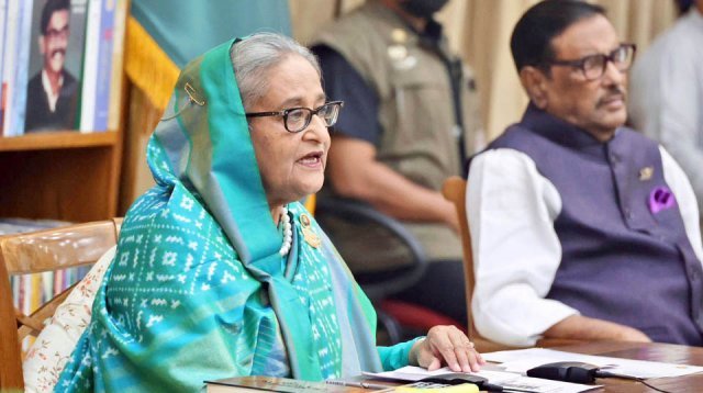 ৪০ জনের নাম খয়রাত করে এনে অ্যাডভার্টাইজমেন্ট দিতে হবে কেন: প্রধানমন্ত্রী