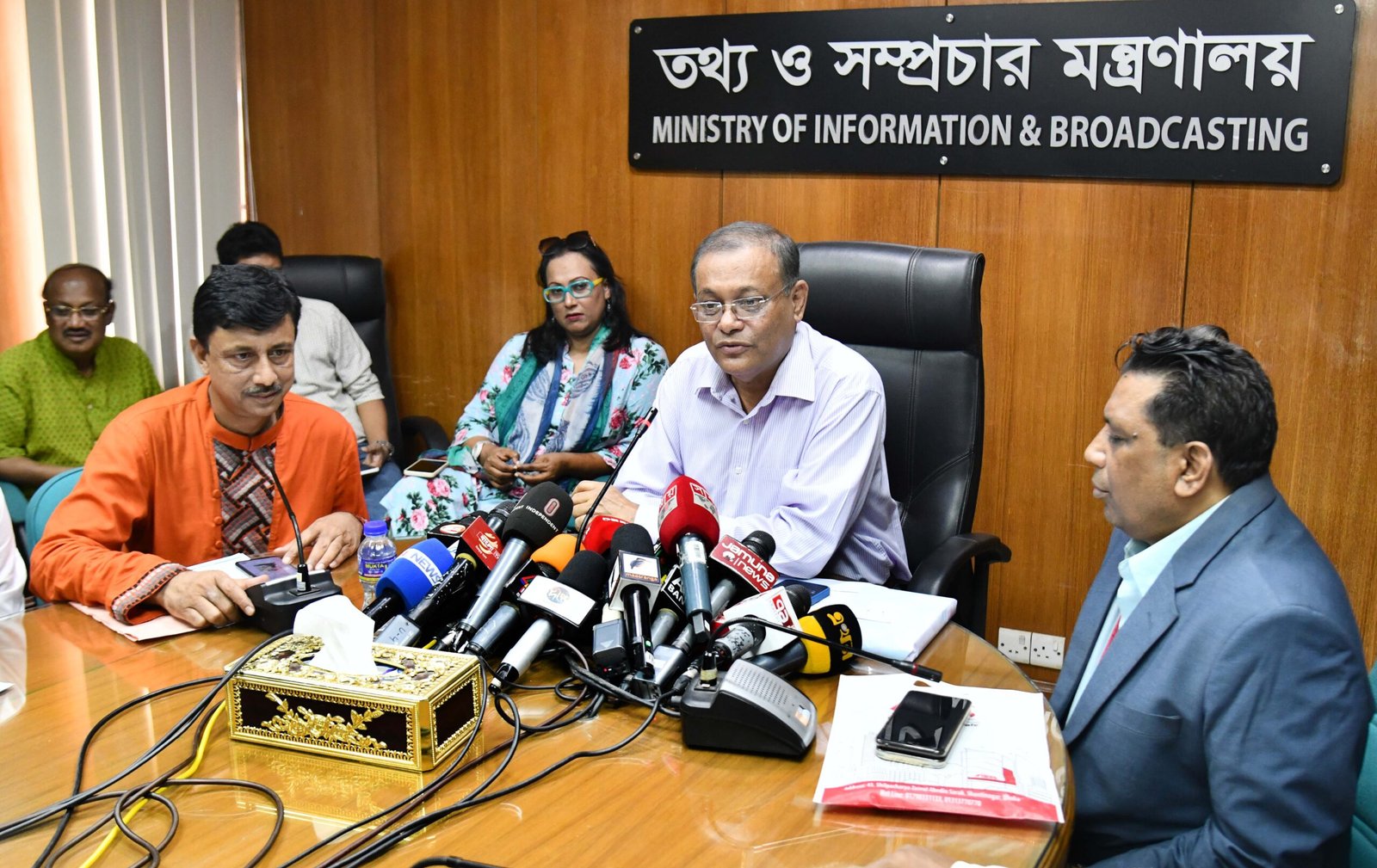 কারো লাঠিয়াল না কি রাজনৈতিক দল হবে, বিএনপিকেই সে সিদ্ধান্ত নিতে হবে: তথ্যমন্ত্রী
