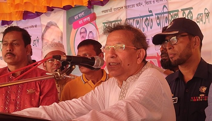 বাংলাদেশকে ধ্বংস করার জন্য ২-৩টা রাজনৈতিক দল খুব চেষ্টা করছে: আইনমন্ত্রী
