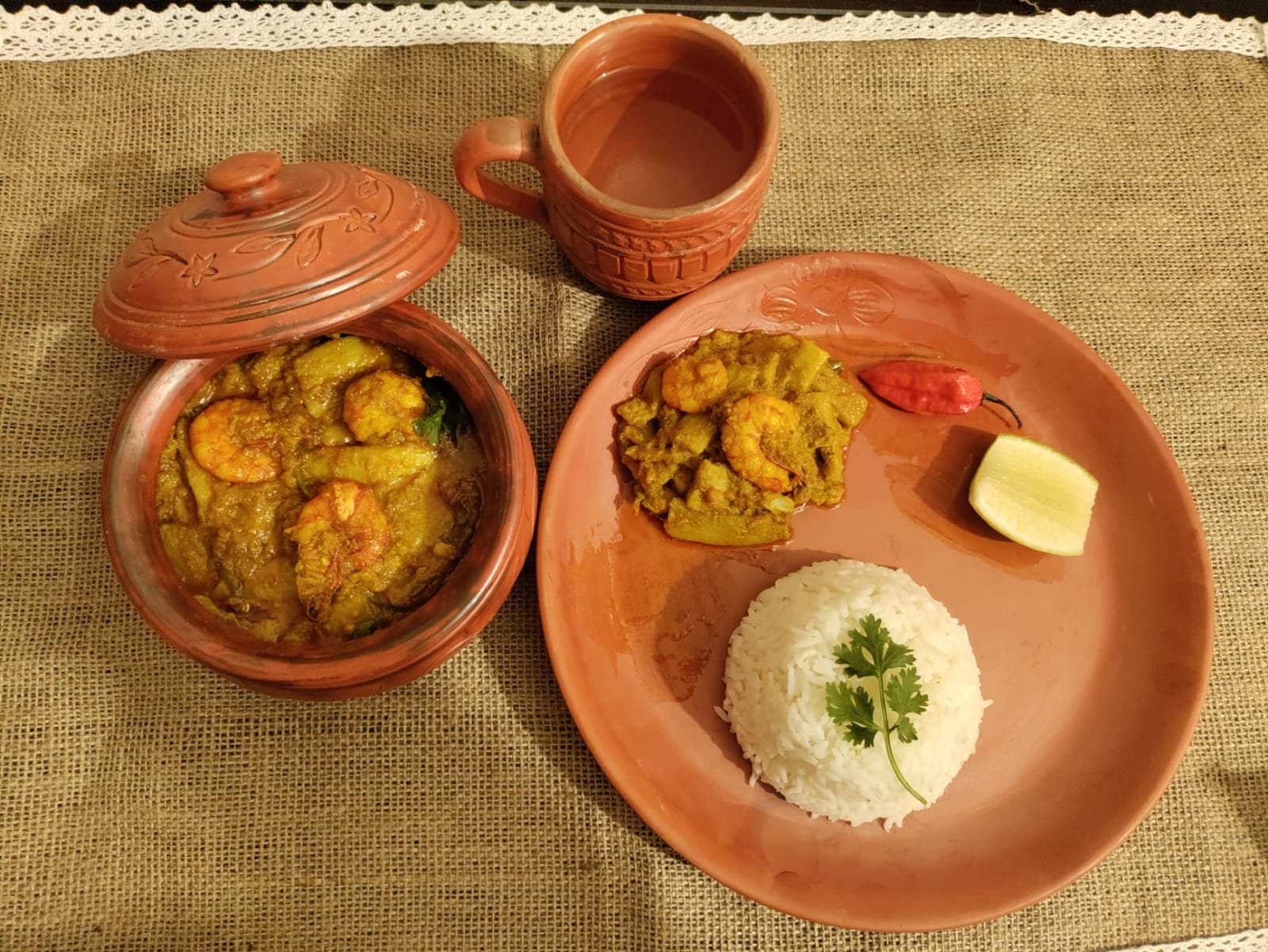 কচু দিয়ে নারকেলি চিংড়ি