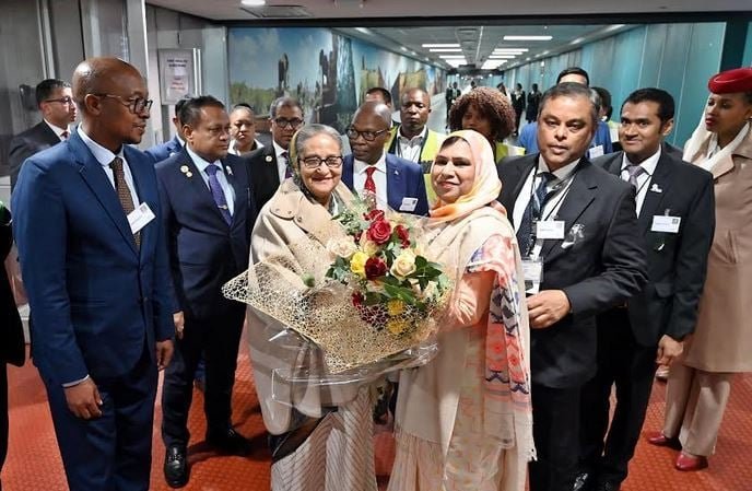 ব্রিকস সম্মেলনে যোগ দিতে দক্ষিণ আফ্রিকা পৌঁছেছেন প্রধানমন্ত্রী