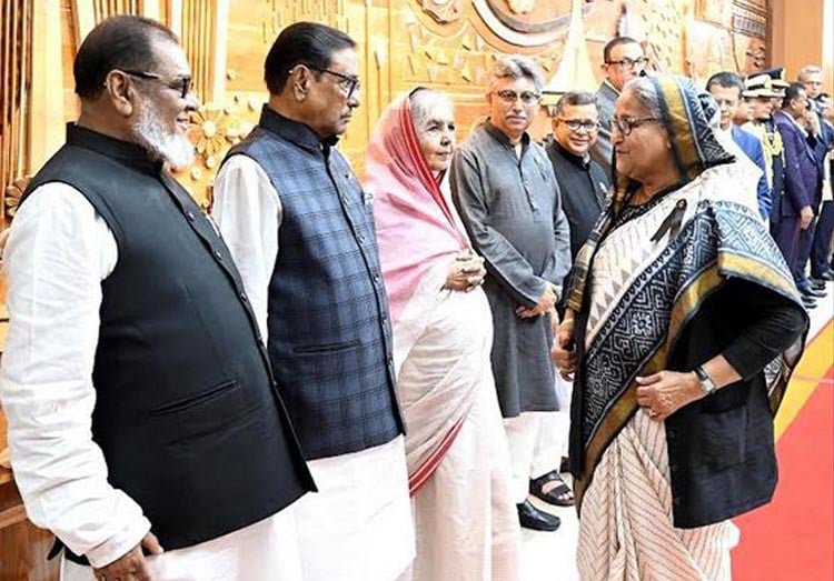 দক্ষিণ আফ্রিকার পথে প্রধানমন্ত্রী - জাতীয় - ২২ আগস্ট ২০২৩