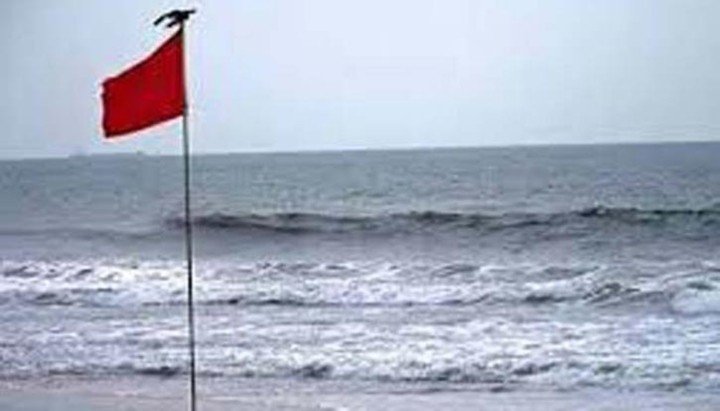 চট্টগ্রাম, কক্সবাজার, মোংলা ও পায়রা সমুদ্রবন্দরে ৩ নম্বর স্থানীয় সতর্ক সংকেত