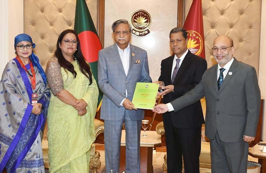তৃণমূল পর্যায়ে জনগণকে তথ্য অধিকার আইন সম্পর্কে সচেতন করতে রাষ্ট্রপতির নির্দেশ