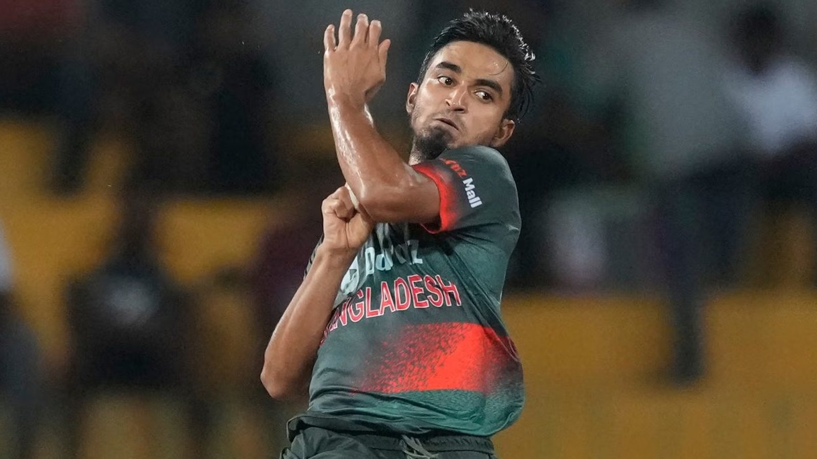 ক্রিকেটার তানজিম ক্ষমা চেয়ে নিয়েছেন