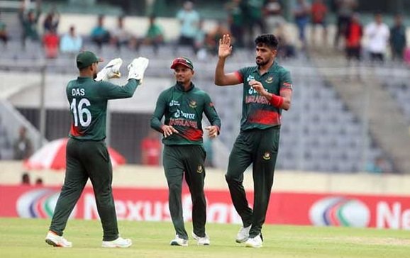 বাংলাদেশের জয়ের জন্য প্রয়োজন ২৫৫ রান