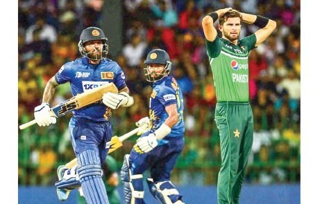 লড়াই করে জিতেছে শ্রীলঙ্কা