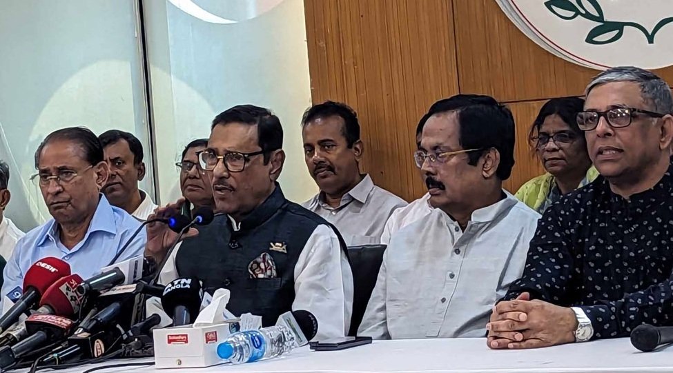 আমাদের নেতাকর্মীরা ঐক্যবদ্ধ থাকলে কেউ পরাজিত করতে পারবে না: সেতুমন্ত্রী