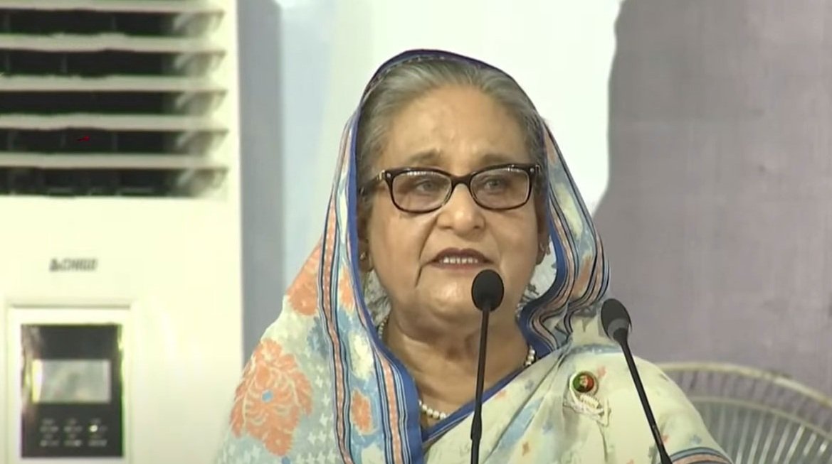 নারীদের অধিকার নিজের গুনে অর্জন করতে হবে: প্রধানমন্ত্রী