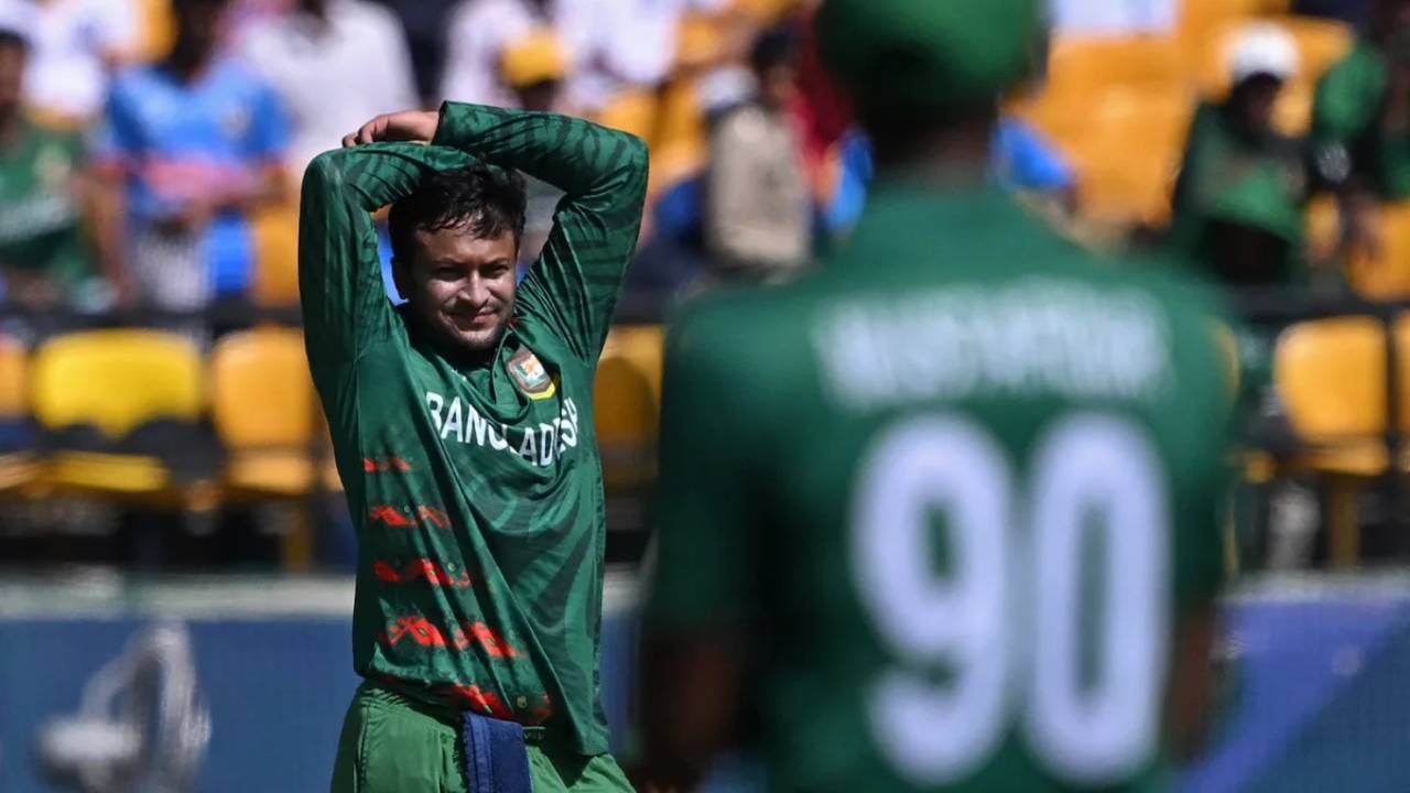 বিশ্বকাপে নিউজিল্যান্ডের কাছে ৮ উইকেটে হেরেছে বাংলাদেশ