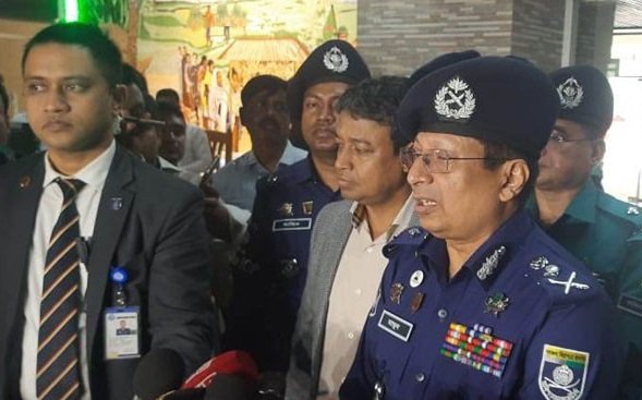 নির্বাচনের সময় ইসির নির্দেশনা অনুযায়ী আমরা কাজ করি: আইজিপি