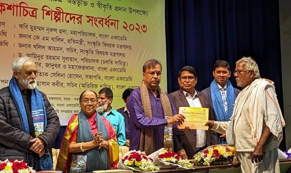 রিকশাচিত্র শিল্পীদের সংবর্ধনা দিয়েছে বাংলা একাডেমি