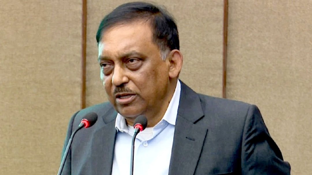 আমাদের প্রধানমন্ত্রী হৃদয় দিয়ে দেশকে ভালোবাসেন: স্বরাষ্ট্রমন্ত্রী