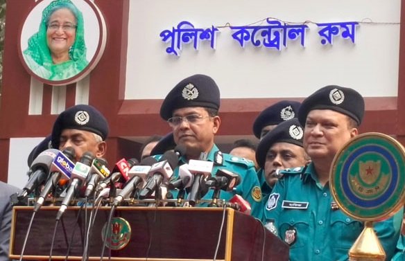 বইমেলা উপলক্ষে ব্যাপক নিরাপত্তার ব্যবস্থা করা হয়েছে: ডিএমপি কমিশনার