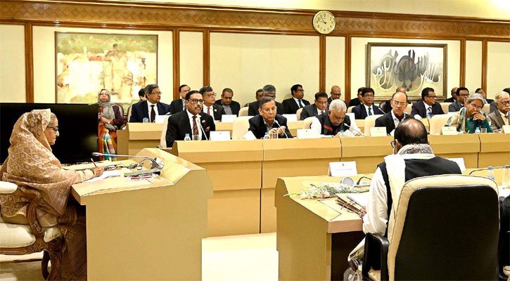 স্বচ্ছতা ও জবাবদিহিতার সঙ্গে কাজ করতে হবে: প্রধানমন্ত্রী
