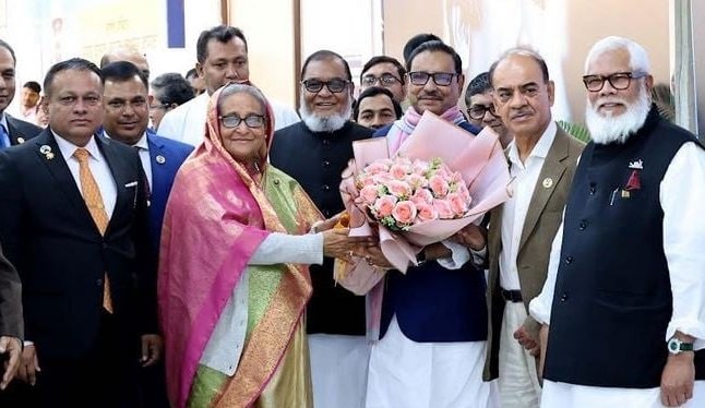 জার্মানির মিউনিখ থেকে আজ দেশে ফিরেছেন প্রধানমন্ত্রী