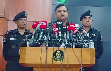 দ্রব্যমূল্যের ঊর্ধ্বগতি ঠেকাতে মাঠে নেমেছে র ্যাব