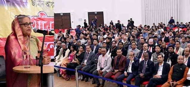 আমরা বাংলাদেশকে সামনের দিকে এগিয়ে নিয়ে যাব: প্রধানমন্ত্রী