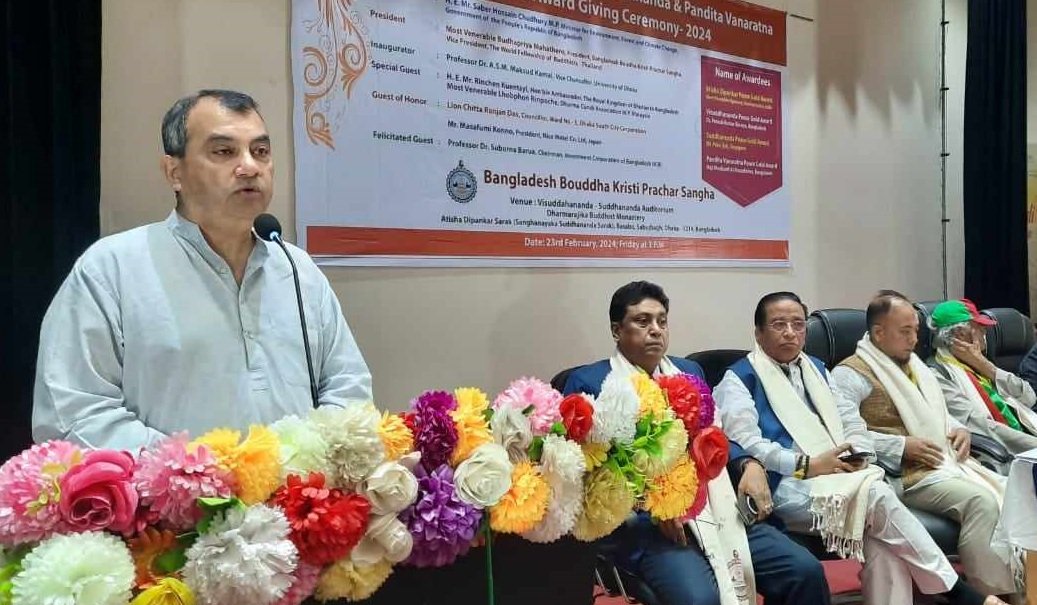 মেধা ও যোগ্যতার ভিত্তিতে মানুষকে মূল্যায়ন করতে হবে: পরিবেশমন্ত্রী