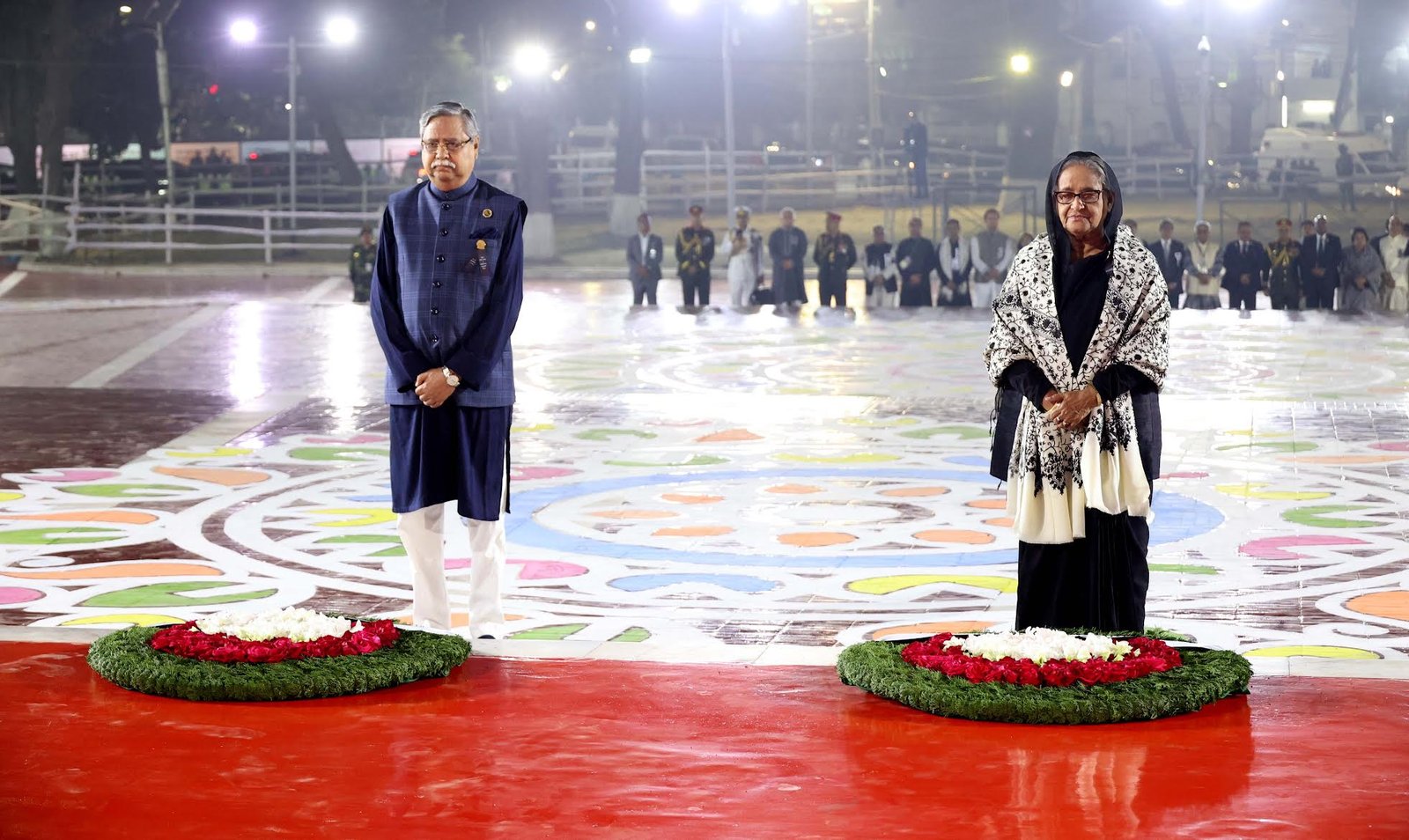 ভাষা আন্দোলনের শহীদদের প্রতি রাষ্ট্রপতি ও প্রধানমন্ত্রীর শ্রদ্ধা