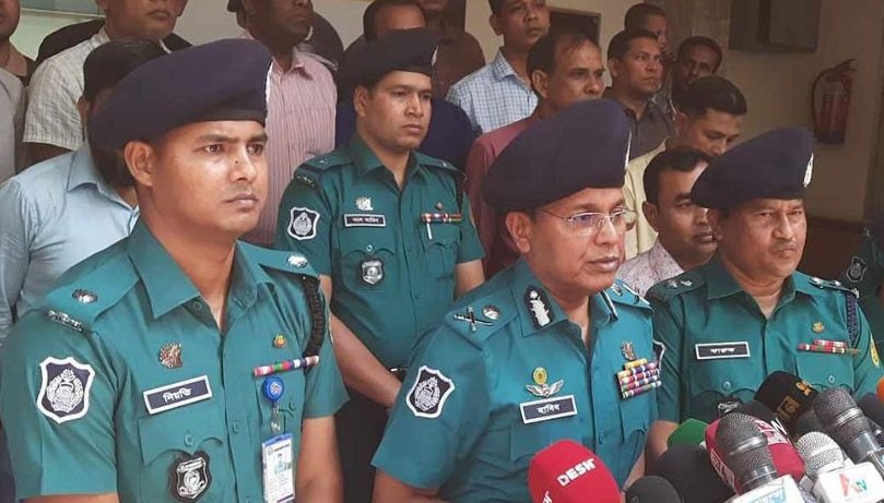পুলিশ মানবিক কার্যক্রমে স্বতঃস্ফূর্তভাবে অংশগ্রহণ করে: ডিএমপি কমিশনার