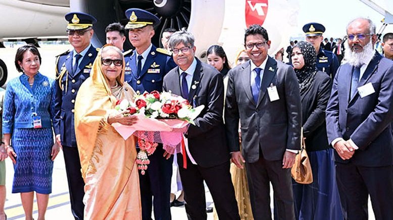 ব্যাংকক পৌঁছেছেন প্রধানমন্ত্রী শেখ হাসিনা