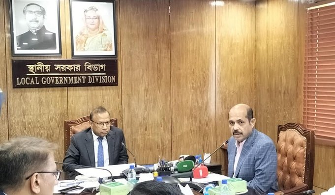 কোরবানির পরদিন সূর্যোদয়ের আগে পশুর বর্জ্য অপসারণ করতে হবে: স্থানীয় সরকারমন্ত্রী