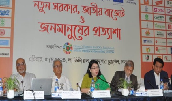 অর্থনীতিতে তিন সমস্যা যুক্ত হয়েছে: দেবপ্রিয় ভট্টাচার্য