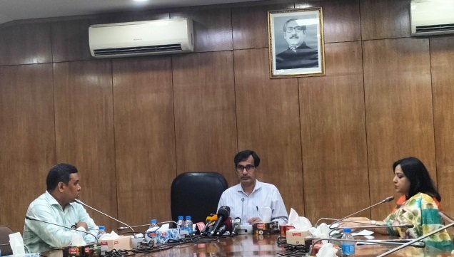সরকার ৬৩২ কোটি ৭২ লাখ ২২ হাজার টাকার সার কেনার অনুমোদন দিয়েছে