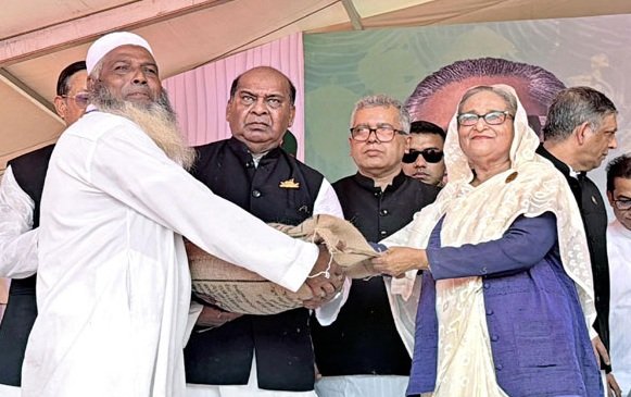 গৃহহীনদের দুর্যোগ সহনীয় ঘর করে দিয়েছি: প্রধানমন্ত্রী
