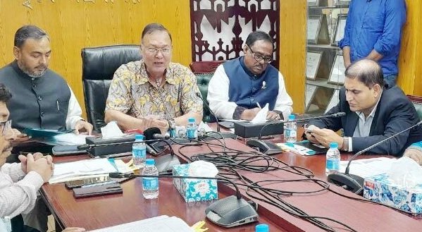 দ্রব্যমূল্য নিয়ন্ত্রণে রাখতে তিন মন্ত্রীর বৈঠক