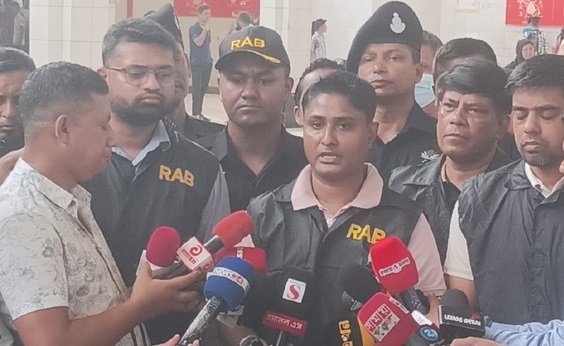 ১২ জন কালোবাজারি ৫০০ টিকিট কেটে রেখেছিল: র‌্যাব
