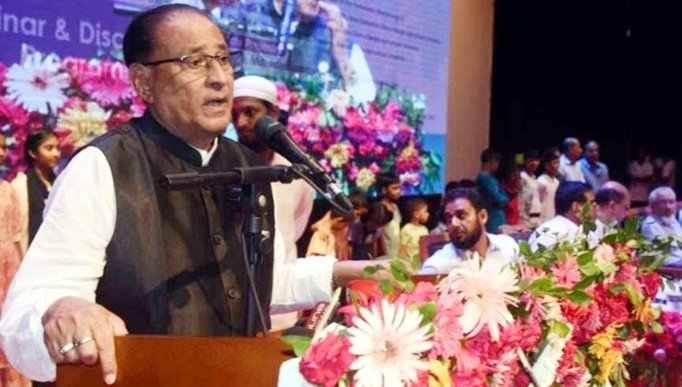 অবৈধভাবে গরু দেশে ঢুকতে দেওয়া হবে না: প্রাণিসম্পদ মন্ত্রী