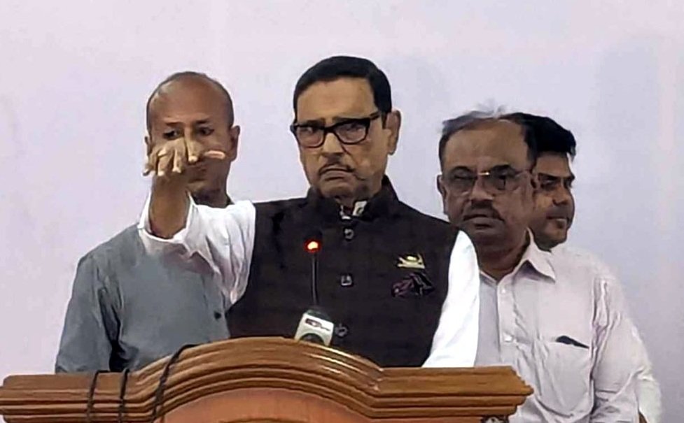 বেনজীর ও আজিজের বিচার করার সৎ সাহস সরকারের আছে: সেতুমন্ত্রী