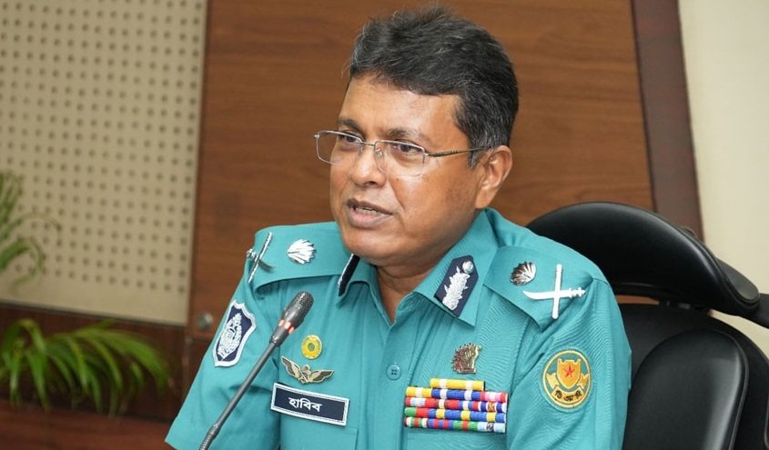 চামড়া কেনাবেচায় কেউ সিন্ডিকেট তৈরি করতে পারবে না: ডিএমপি কমিশনার