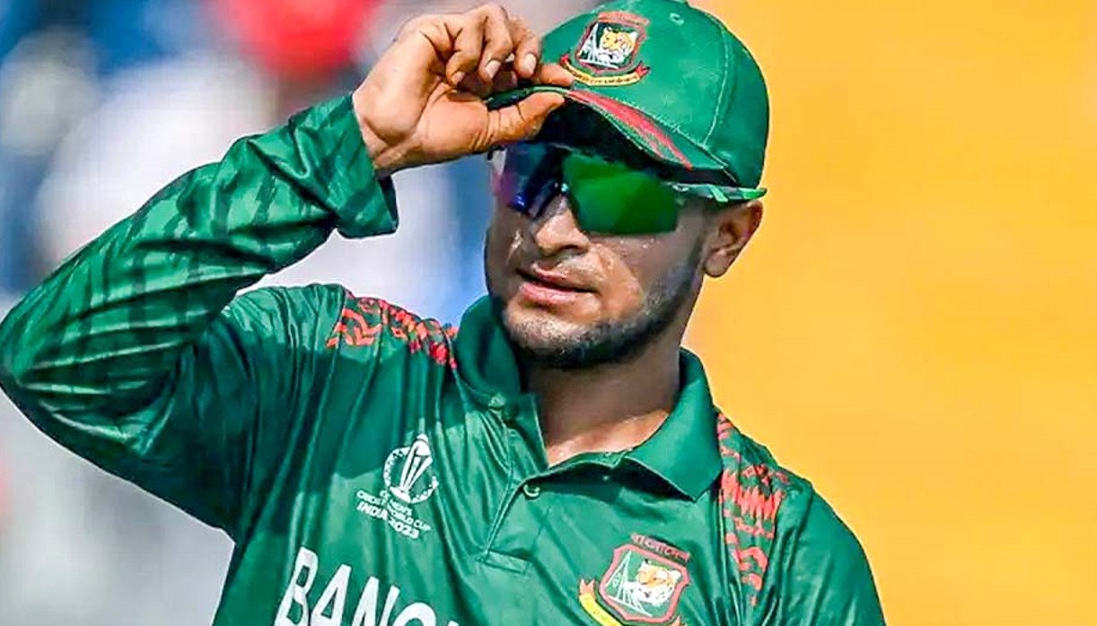 সাকিব দলের বোঝা থেকে  হয়ে গেলেন নায়ক