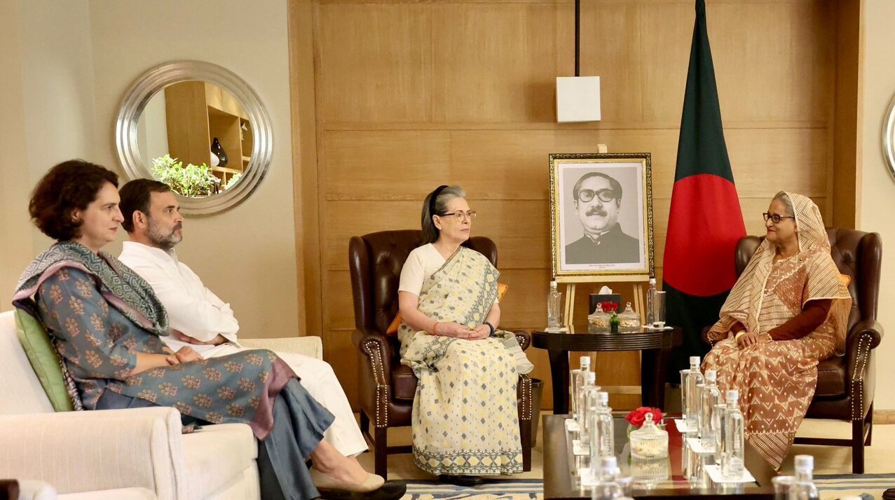 শেখ হাসিনার সঙ্গে সোনিয়া গান্ধী, রাহুল গান্ধী ও প্রিয়াঙ্কা গান্ধীর সাক্ষাৎ