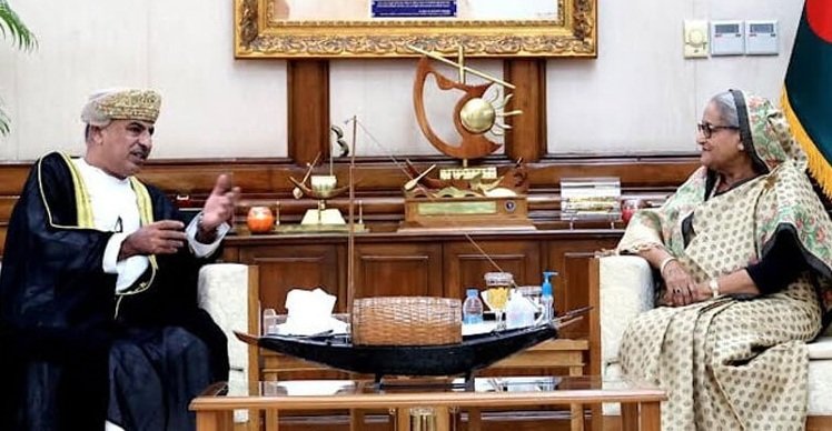 প্রধানমন্ত্রীর সঙ্গে ওমানের রাষ্ট্রদূতের সৌজন্য সাক্ষাৎ