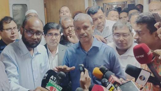 সাধারণ মানুষের আকাঙ্ক্ষা অন্তর্বর্তী সরকার যেন জরুরি কিছু সংস্কার করে যায়: আসিফ নজরুল