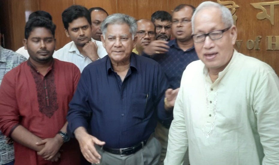 ১৫ আগস্ট ছুটির বিষয়ে সিদ্ধান্ত দিতে পারব না: সাখাওয়াত হোসেন