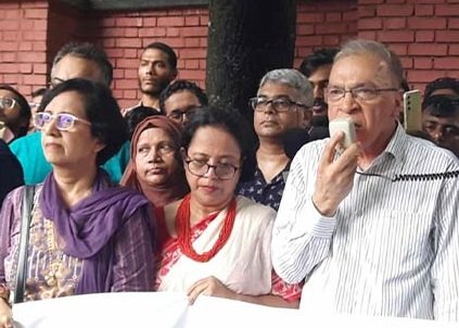 ডিবিসহ প্রতিটি ফোর্সই জনগণকে মূর্খ মনে করছে: ড. ইফতেখারুজ্জামান