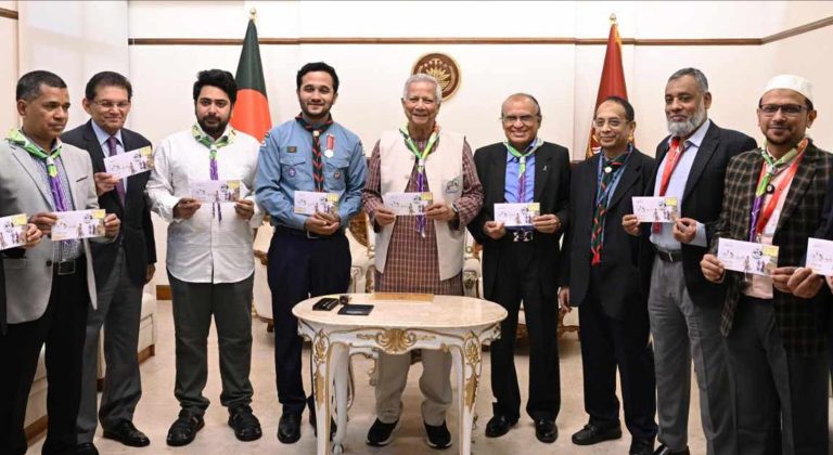 Hello Bangla News | আন্তর্জাতিক মাতৃভাষা দিবস উপলক্ষে স্মারক ডাকটিকিট অবমুক্ত করলেন প্রধান উপদেষ্টা তেজগাঁওয়ে প্রধান উপদেষ্টার কার্যালয়ে এই