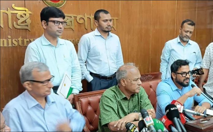 Hello Bangla News | পশুর হাটের নিরাপত্তা ঠিকঠাক রাখতে ব্যবস্থা নেওয়া হচ্ছে: স্বরাষ্ট্র উপদেষ্টা ঈদুল আজহা উপলক্ষ্যে কোরবানির পশুর হাট Hello Bangla News | পশুর হাটের নিরাপত্তা ঠিকঠাক রাখতে ব্যবস্থা নেওয়া হচ্ছে: স্বরাষ্ট্র উপদেষ্টা ঈদুল আজহা উপলক্ষ্যে কোরবানির পশুর হাট