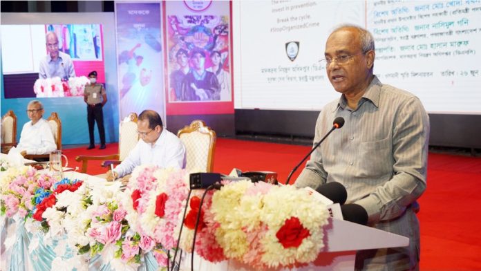 তরুণ সমাজকে অবশ্যই মাদক থেকে মুক্ত রাখতে হবে স্বরাষ্ট্র উপদেষ্টা - জাতীয় – ২৬ জুন, ২০২৫ (ফাইল ছবি)